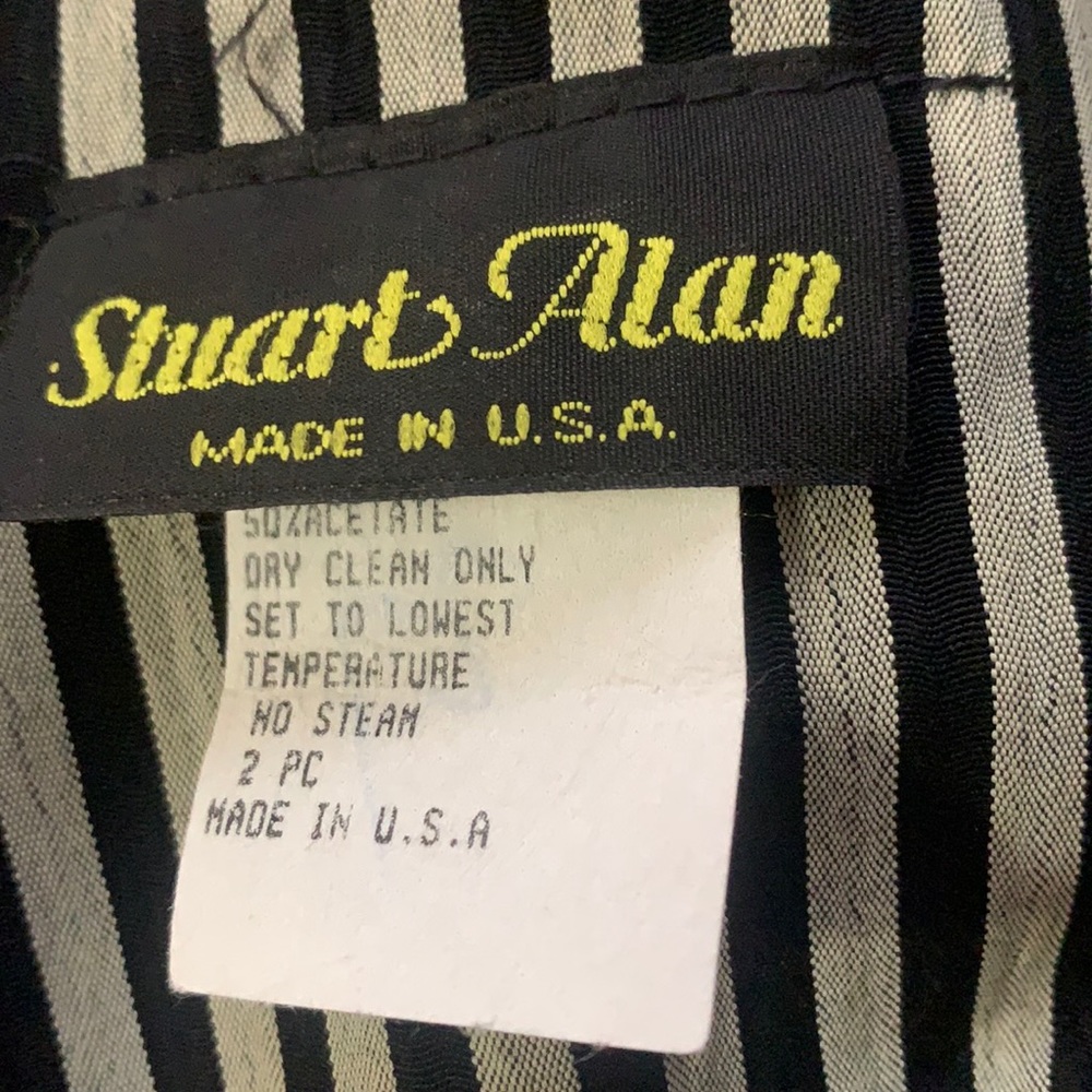 Stuart Alan Black w/Sage Jacket & Sage Pleated Skirt, Size 8 MAKE AN OFFER!!! - Picture 6 of 11